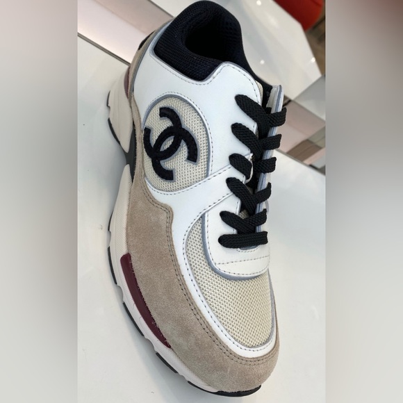 AUTHENTIC CHANEL Sneakers/Trainers/Shoes NIB - Picture 9 of 10